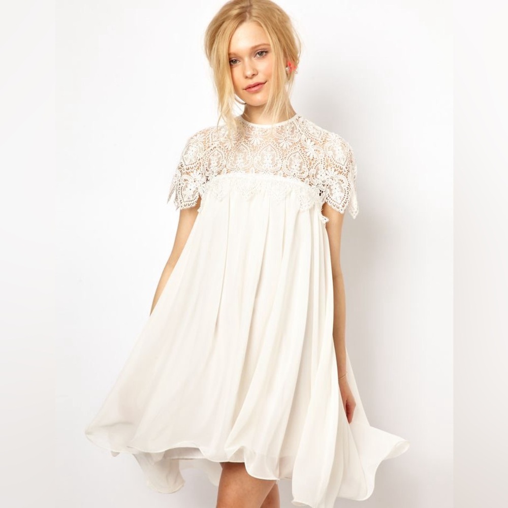 White lace pleated short Dress